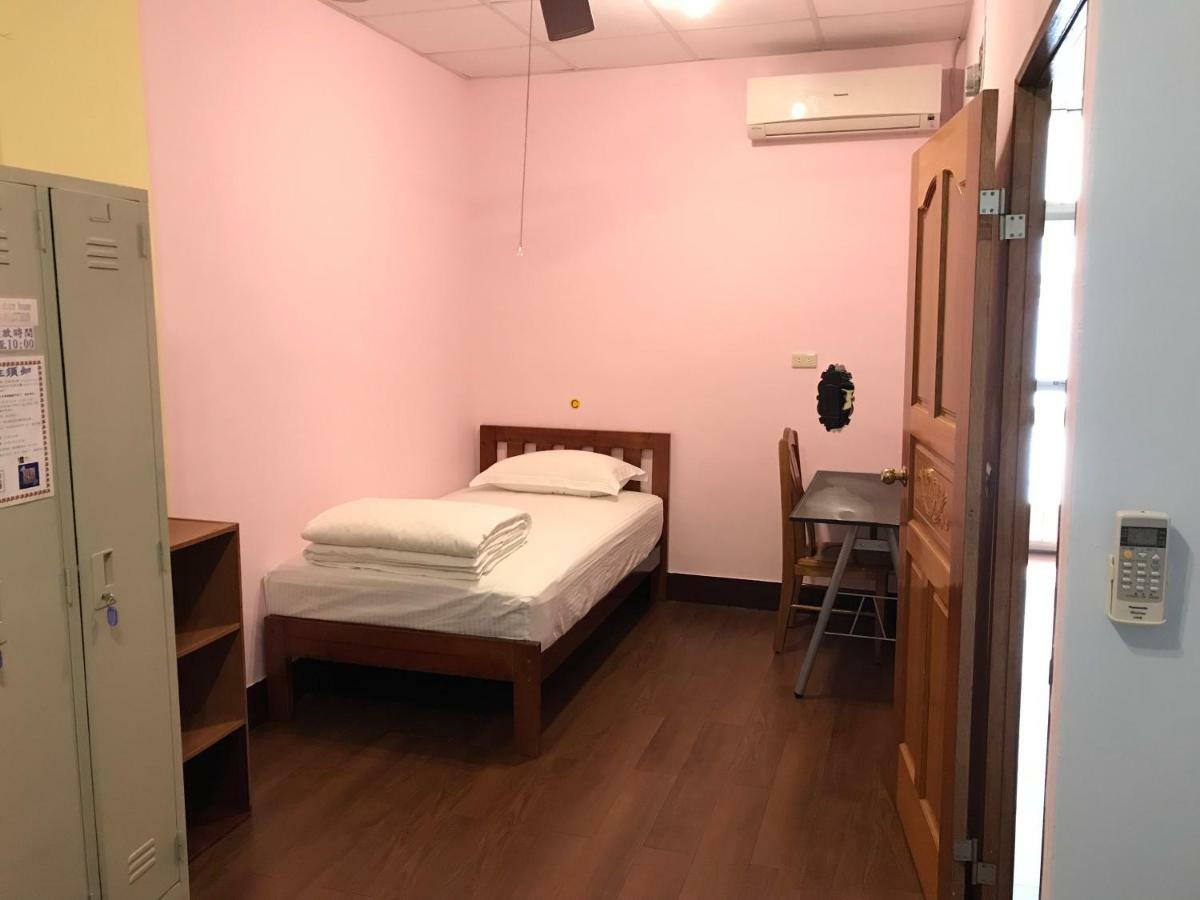 Handy Hostel Hualien Exterior foto